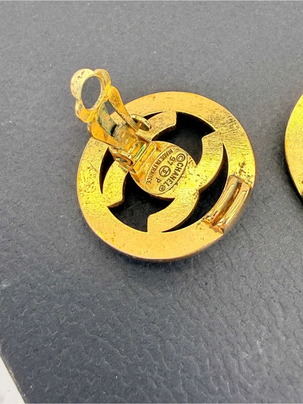 CHANEL Vintage CC Turnlock Logo Round Clip On Earrings